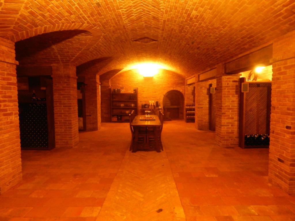 Castel Martino Villa Cortemilia Екстериор снимка